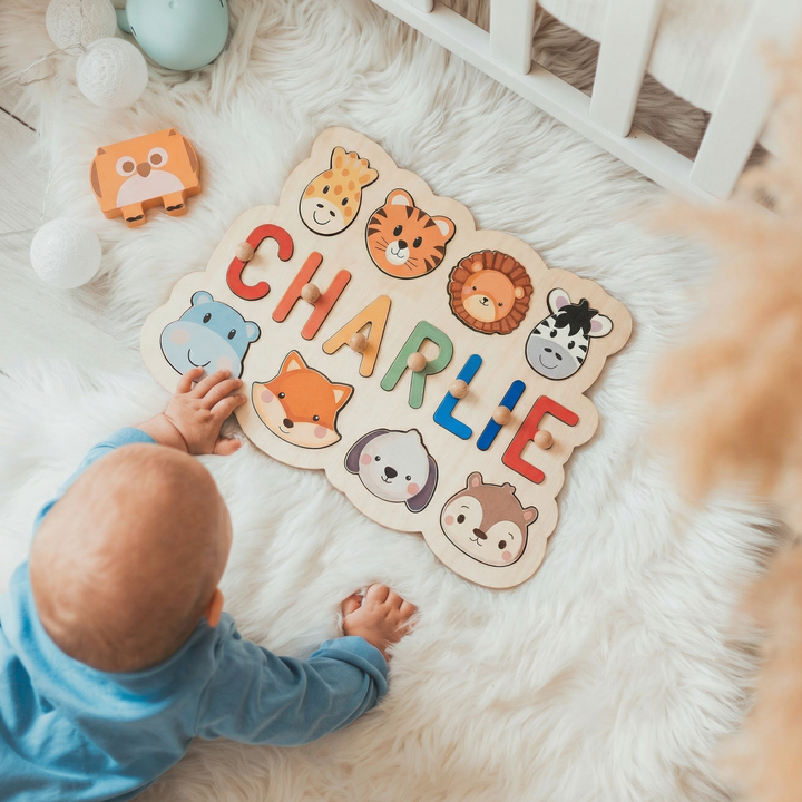 Personalisiertes Baby-Namenspuzzle aus Holz - Umrisse