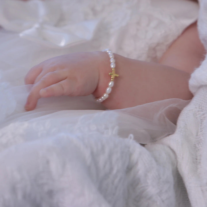 Baby Name Pearl Cross armband med hjärtberlock