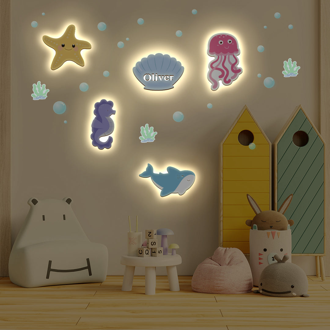 ערכת אור קיר לחדר תינוק מעץ בעיצוב אישי - נושא ימי