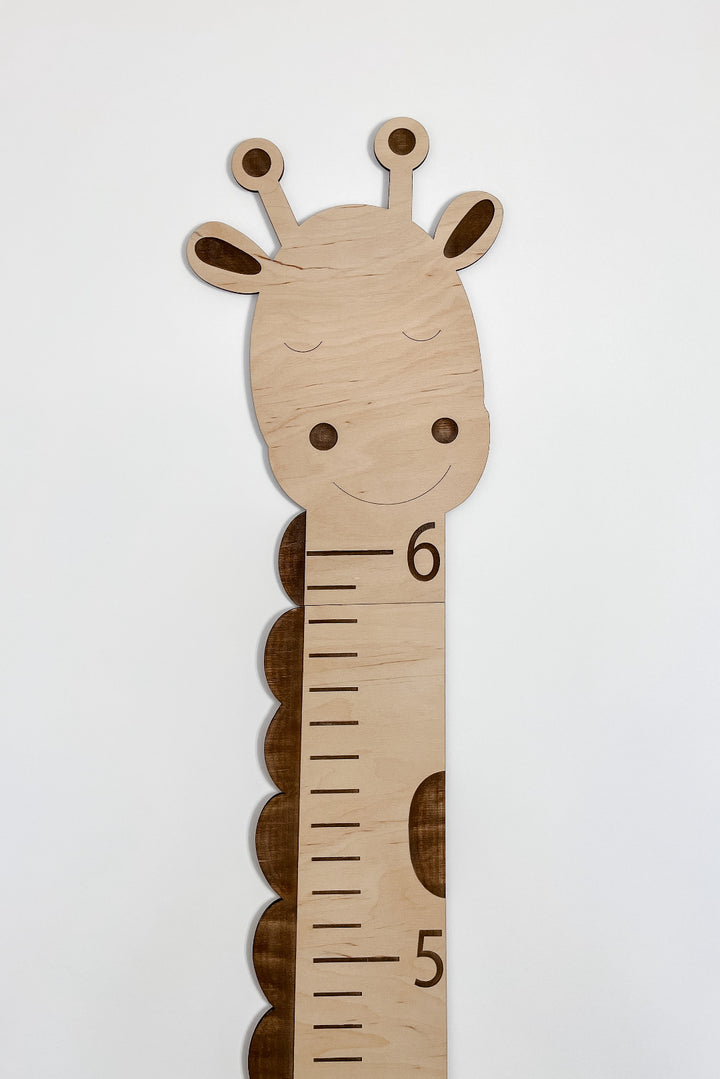 Wooden Baby Giraffe Growth Chart For Kids - Detail 1